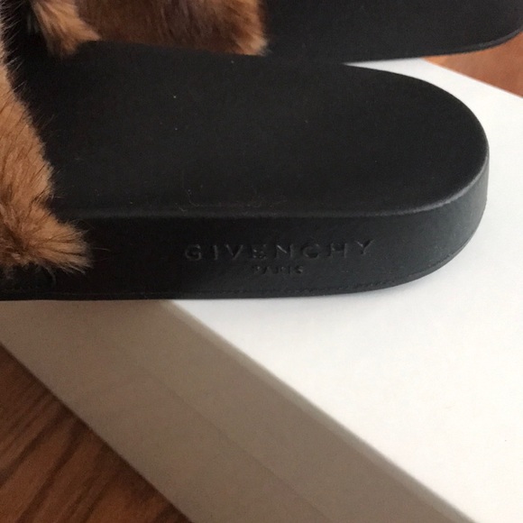 Givenchy Mink-Fur Flat Slide Sandal - Picture 3 of 9